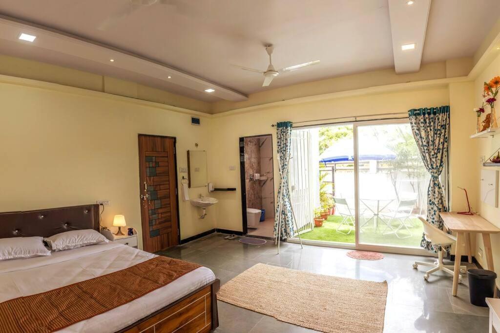 The Banyan Tree Adobe * Kolhapur